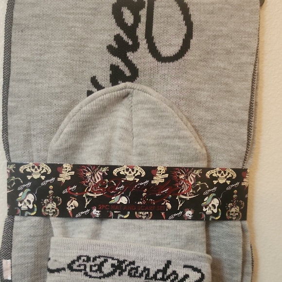 Ed Hardy Gray Scarf and Beanie Set - Picture 3 of 5